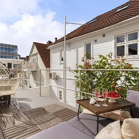 Sentrum Duplex & Big Backyard, Perfect For Ons Apartment Stavanger